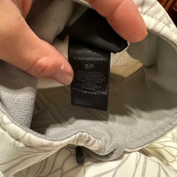 Women’s North Face Soft Shell Windbreaker Jacket white Size S - Picture 5 of 5